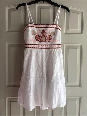 NWT Francesca Tatum Embroidered Bow Back Mini Lined Dress - Size Small